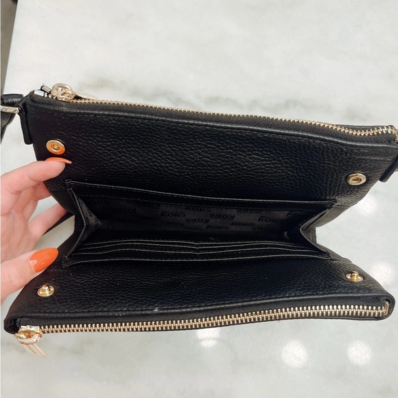 Michael Kors black crossbody bag - Picture 3 of 4